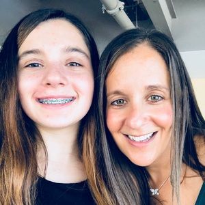 Meet your Posher, Elissa